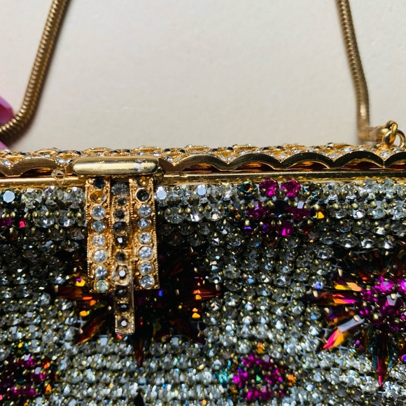 Purse - Picture 2 of 9